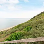 בית נופש 4 Person In סטרואר