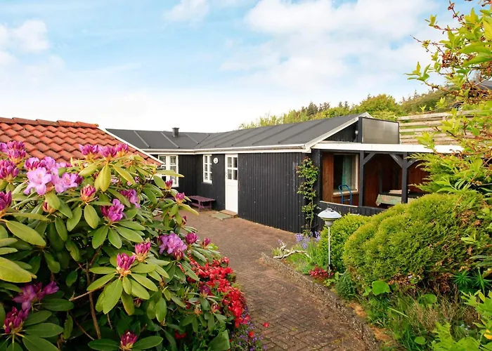 4 Person In 스트루에르