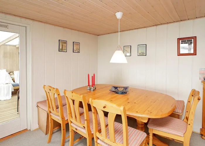 4 Person In * 스트루에르